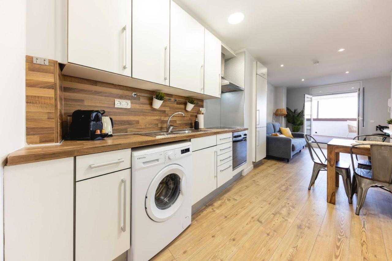 Bravissimo Eiximenis, With Beautiful Terrace And Views Girona Exterior foto